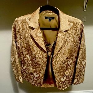 Beautiful Karen Kane lifestyle petite blazer with camisole size small